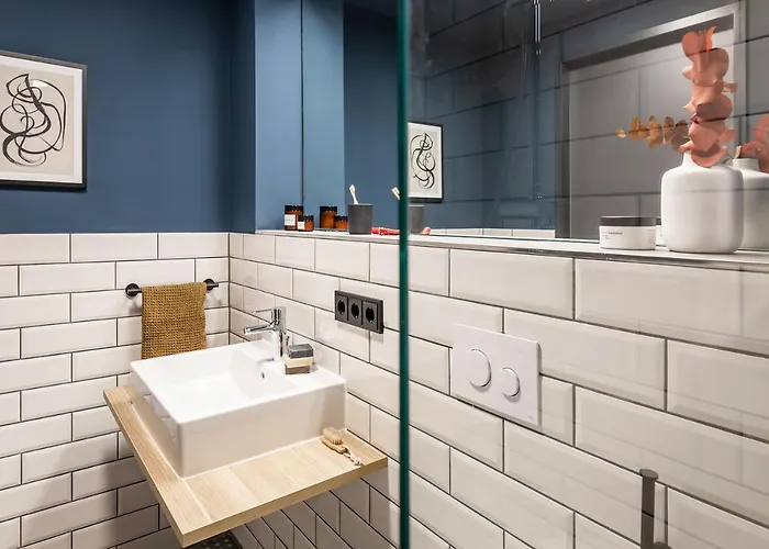 Ipartment Frankfurt Airport 4*