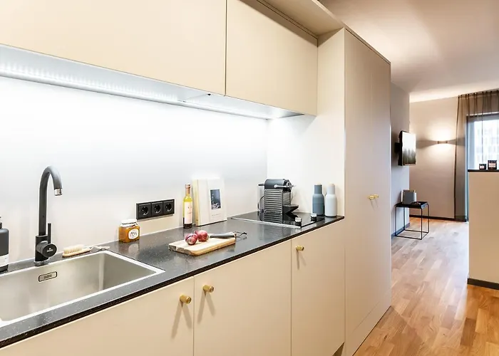 Ipartment Frankfurt Airport Otel 4*