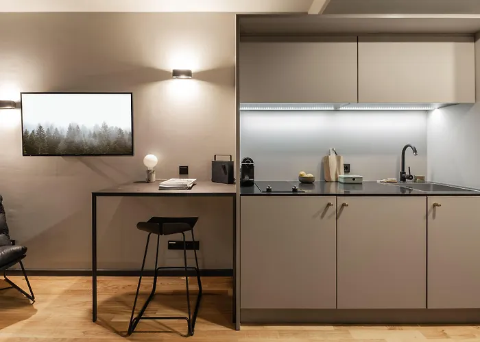 Ipartment Frankfurt Airport 4*